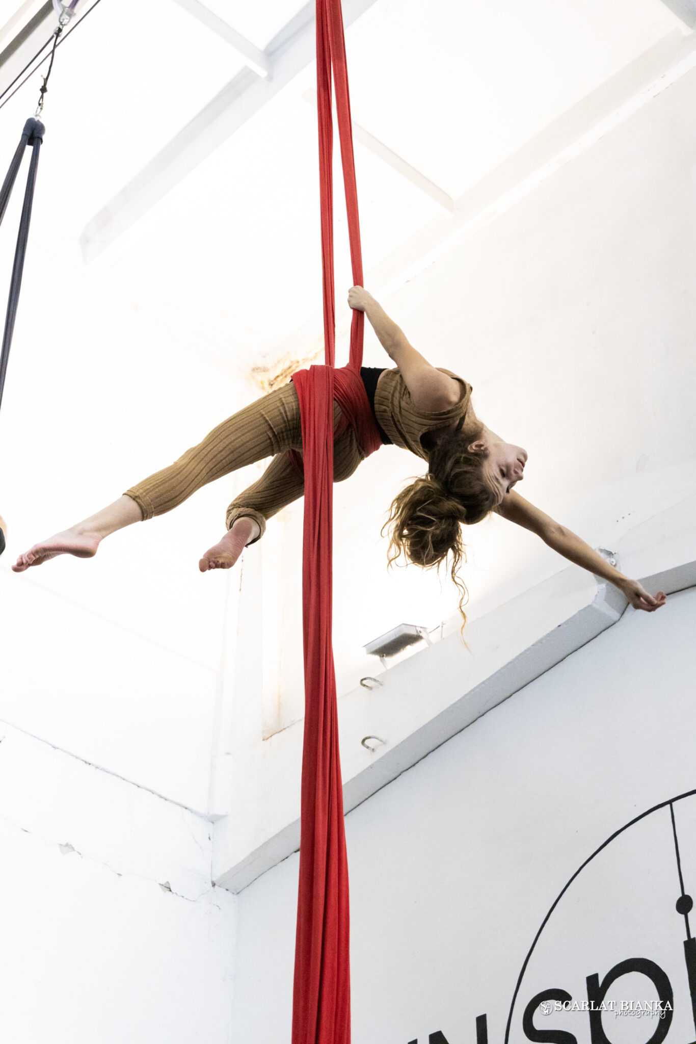 Aerial Silk Flow & Légtánc _ Rolland & Dia